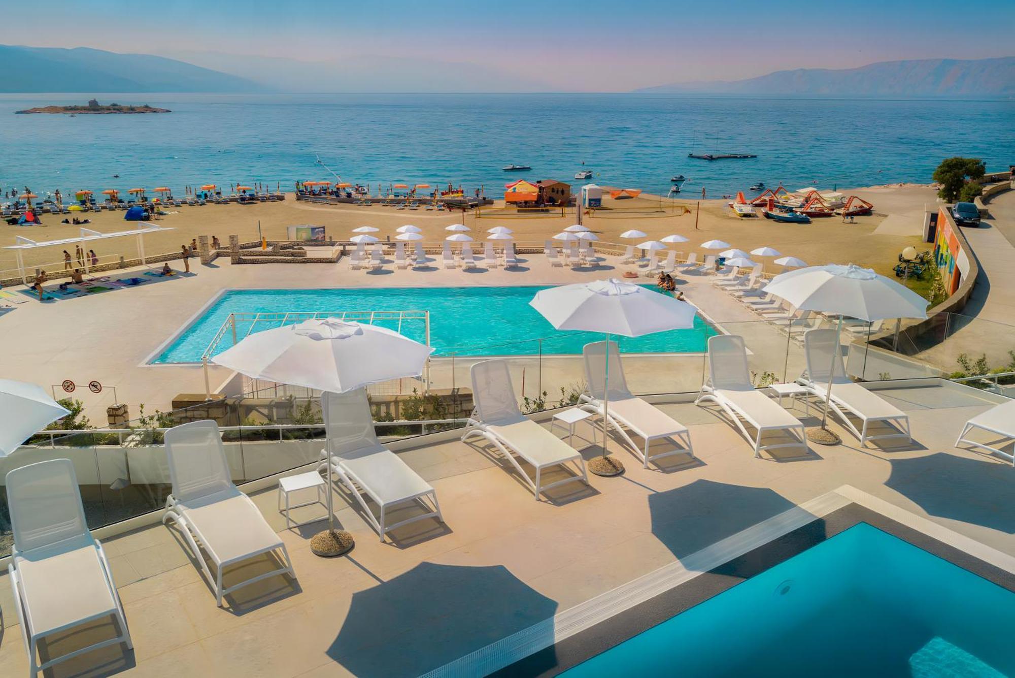 Aminess Vival Casa Lisanj Hotel Novi Vinodolski Bagian luar foto